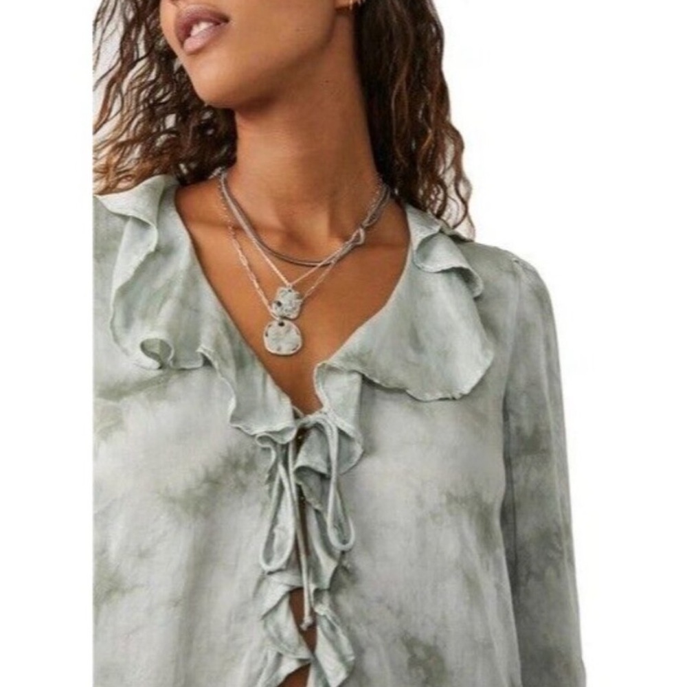 FREE PEOPLE SASHA LONG SLEEVE FLORAL BLOUSE large